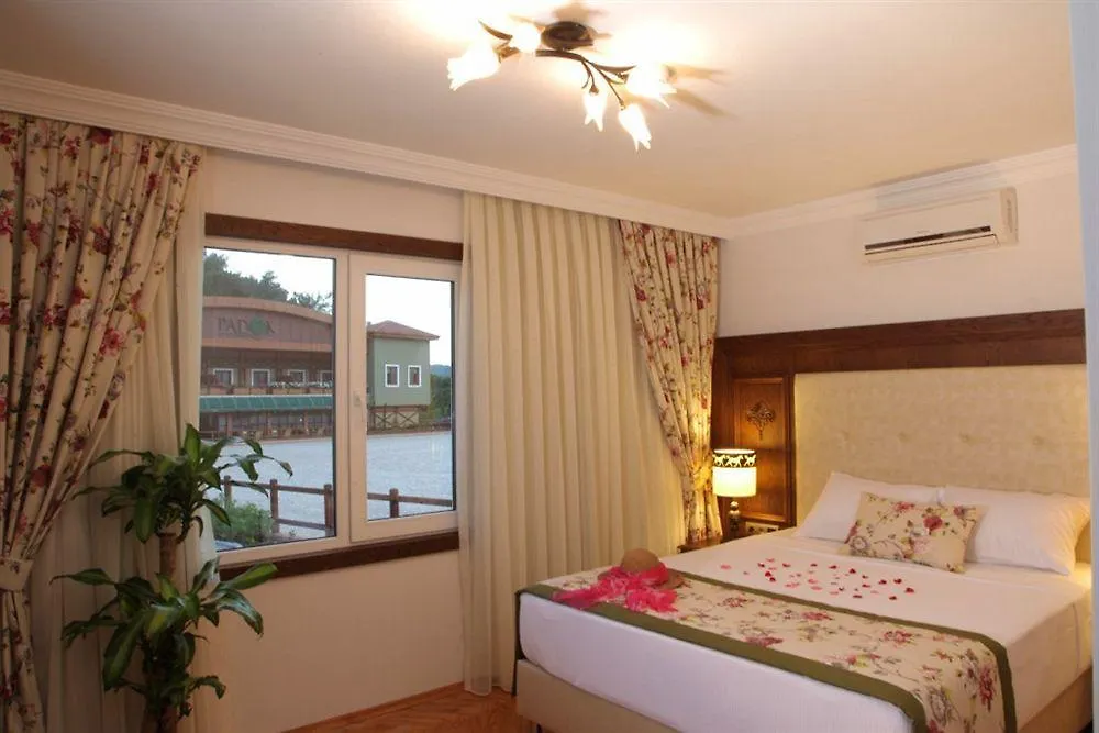 Padok Premium Hotel & Stables Gökova 4*,